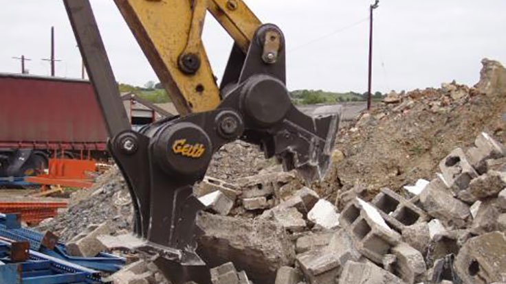 Geith displays couplers and crushers at ConExpo