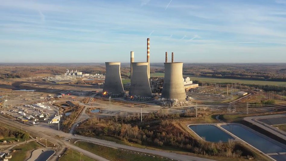Video: TVA implodes cooling towers at Paradise Fossil Plant