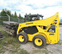 Komatsu SK1026-5 Skid Steer Loader - Construction & Demolition