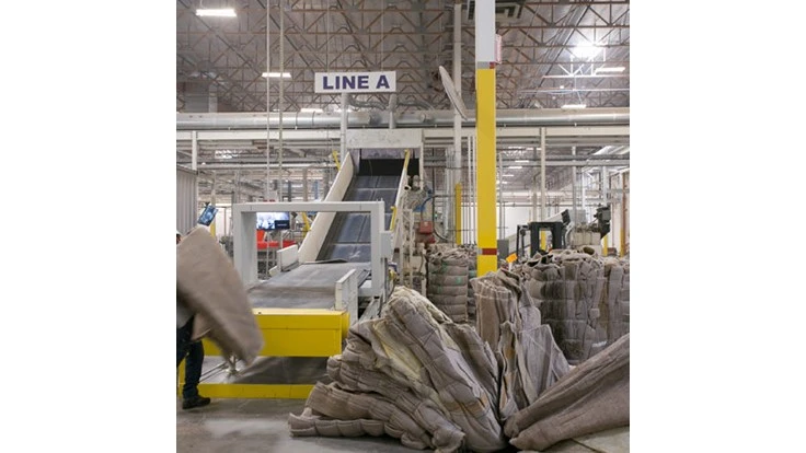 Aquafil Carpet Recycling (ACR) No. 1 opens in Phoenix, Arizona.