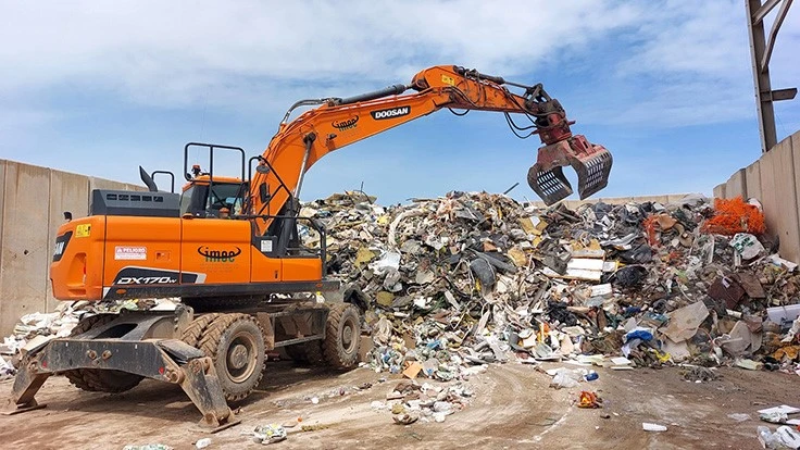 doosan material handler