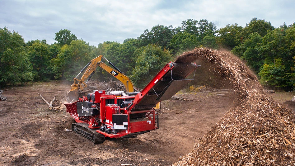 horizonal grinder grinding wood